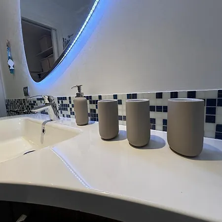 Viola Con Solarium شقة لينانو سابيادورو